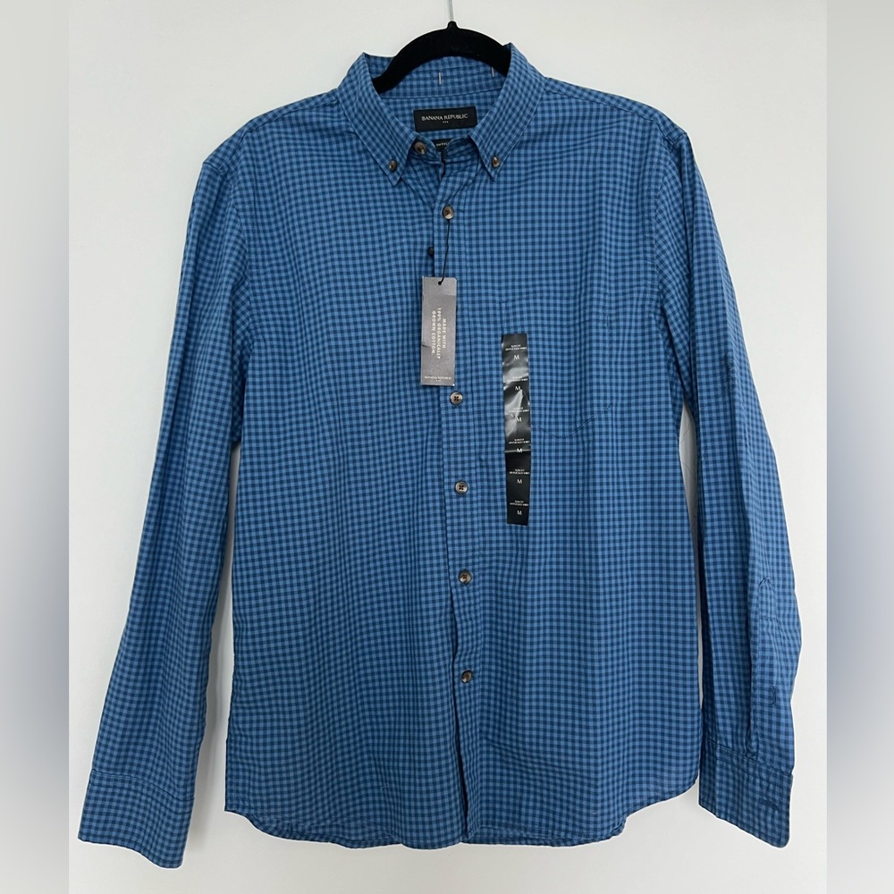 Men’s Banana Republic size M 100% cotton blue plaid checkered collared shirt NWT